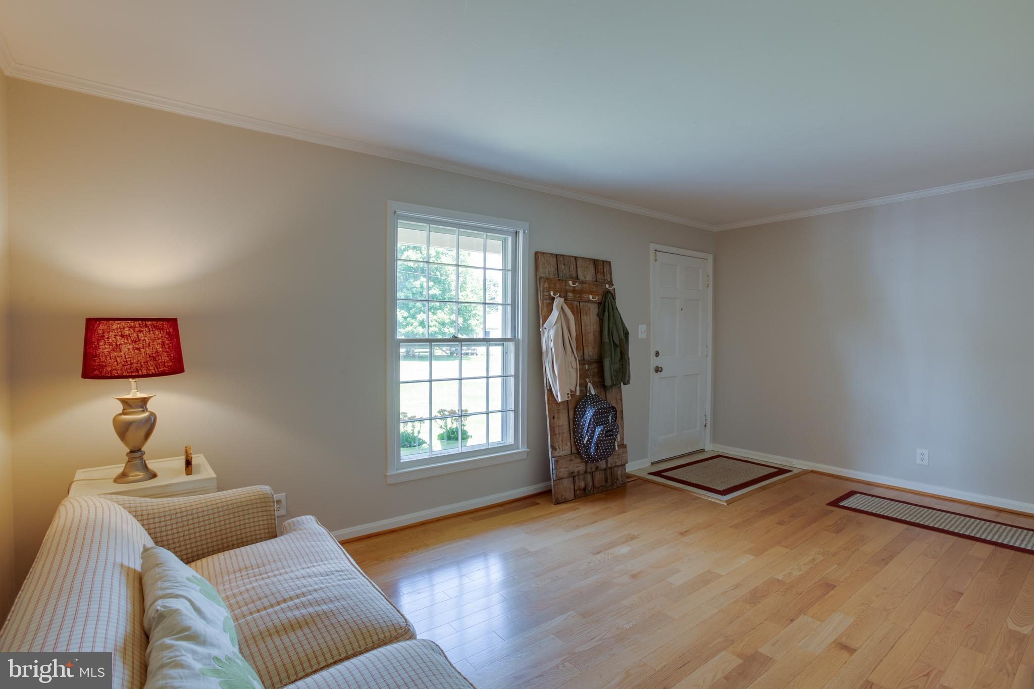 355 Gay Road Warrenton, VA 20186 - Photo 13 of 39 living room