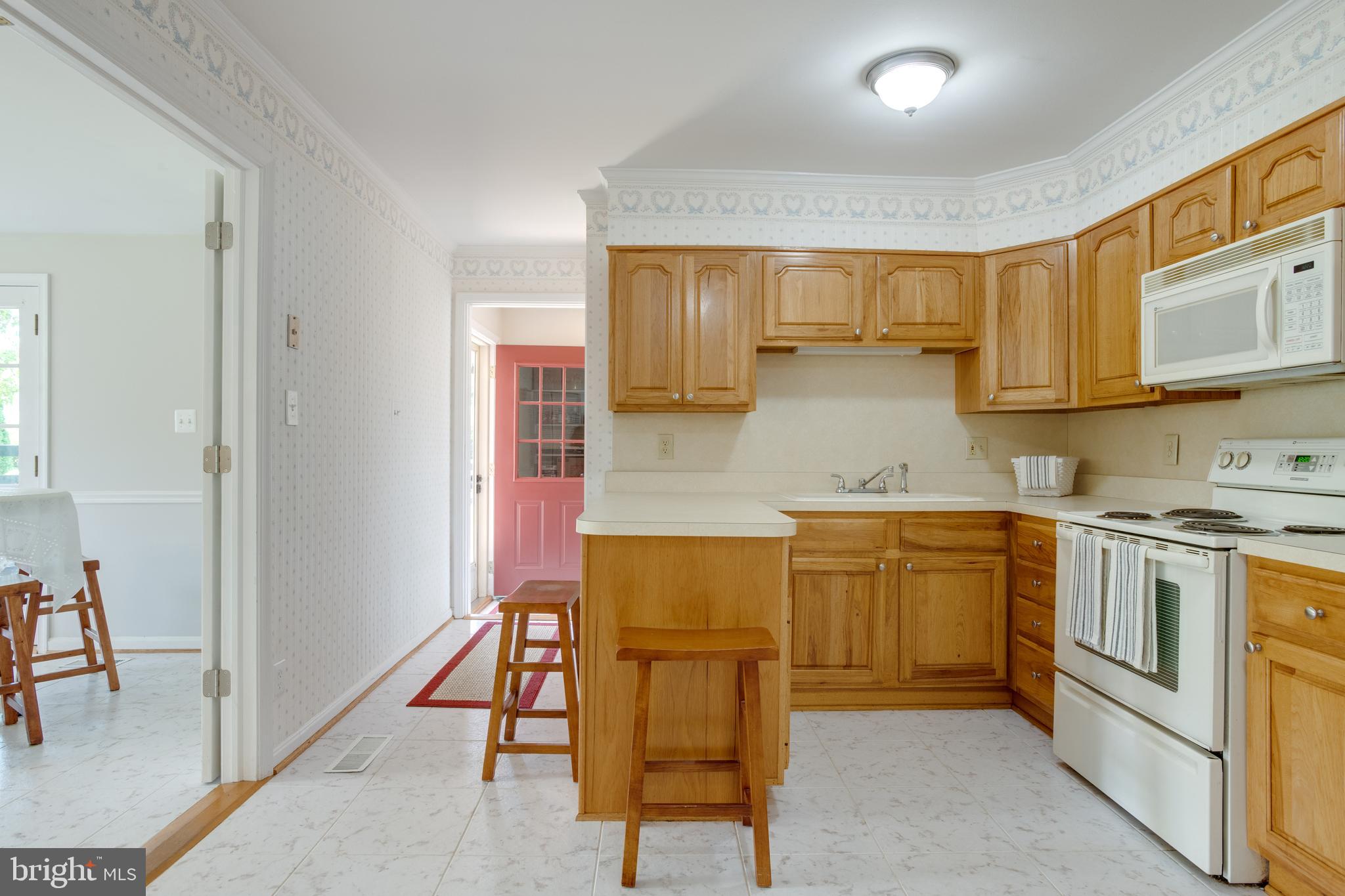 355 Gay Road Warrenton, VA 20186 - Photo 15 of 39 Kitchen