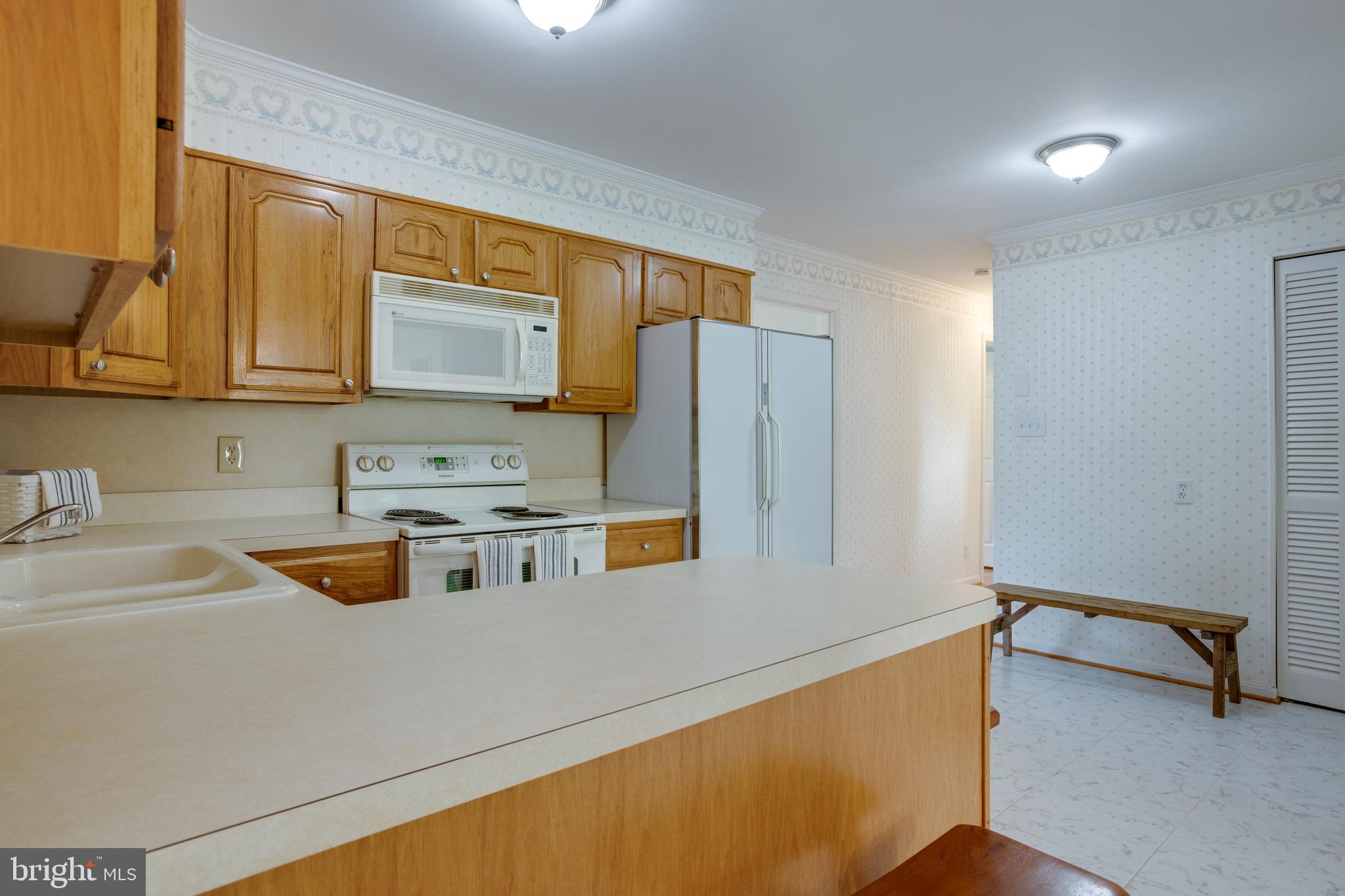 355 Gay Road Warrenton, VA 20186 - Photo 16 of 39 side view of kitchen