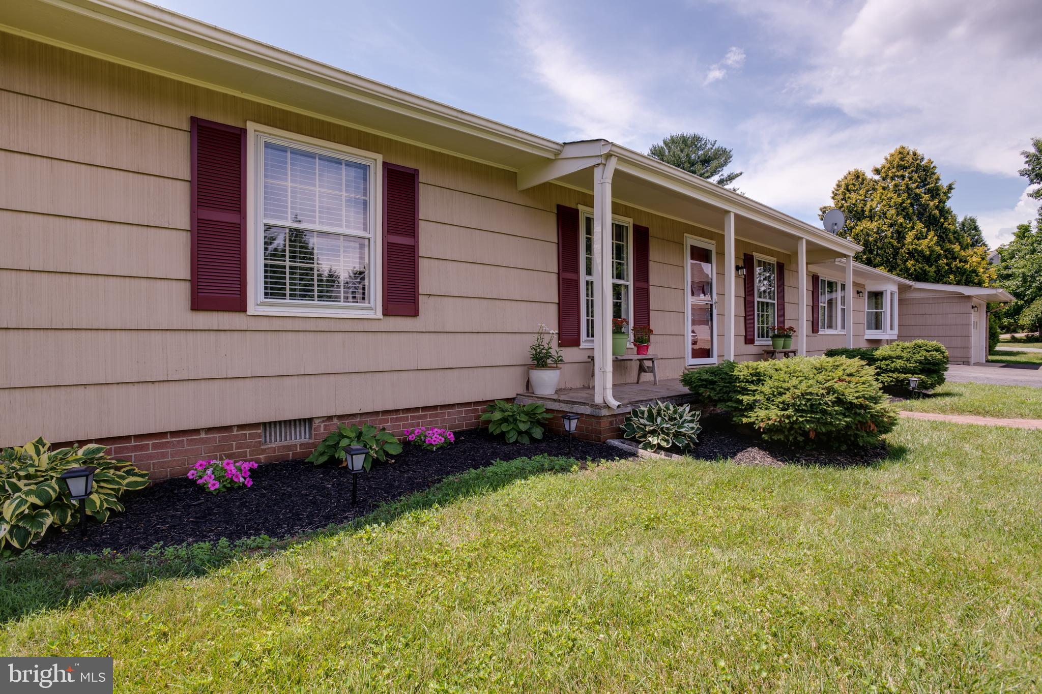 355 Gay Road Warrenton, VA 20186 - Photo 4 of 39 side view of porch