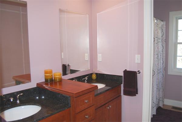 33 Liberty Road Bedford, MA 01730 - Photo 17 of 25 Gallery Image 17