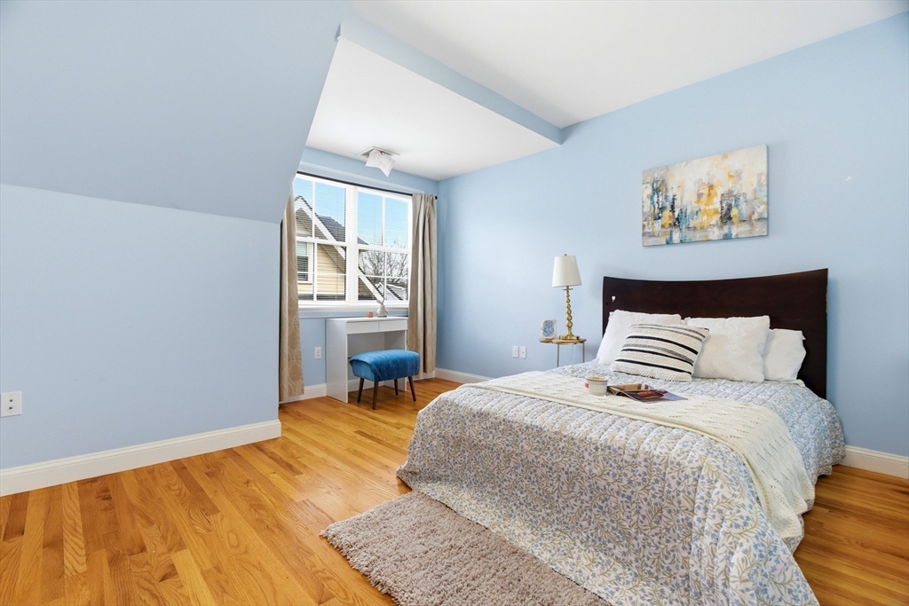 36 Naples Road Brookline, MA 02446 - Photo 22 of 33