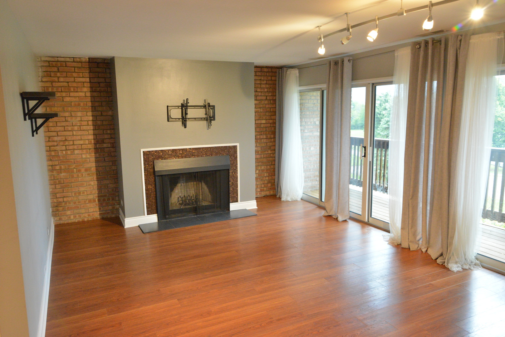 5850 Forest View Road, Unit E Lisle, IL 60532 - Photo 8 of 10