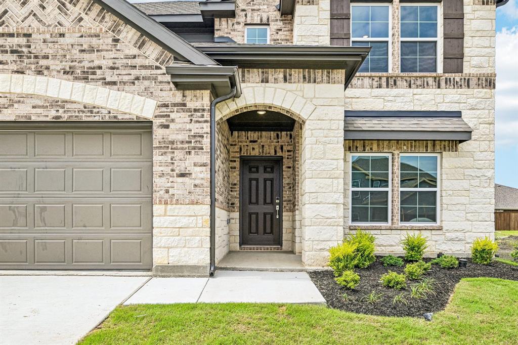 712 Vineyard Way Forney, TX 75126 - Photo 2 of 40