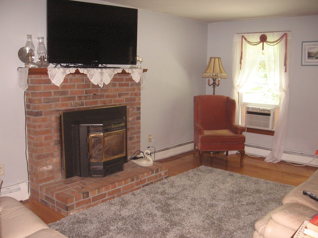 6 Ballou Road Hopedale, MA 01747 - Photo 12 of 22 Gallery Image 12