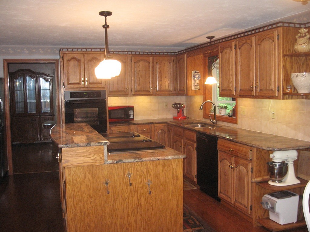 6 Ballou Road Hopedale, MA 01747 - Photo 2 of 22 Gallery Image 2