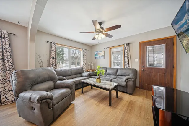 $289,900 | 704 Broadway Street, Cleveland, MN 56017