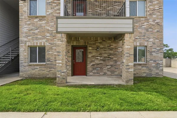 $1,475 | 514 East Hazelwood Street, Unit B, Princeton, TX 75407