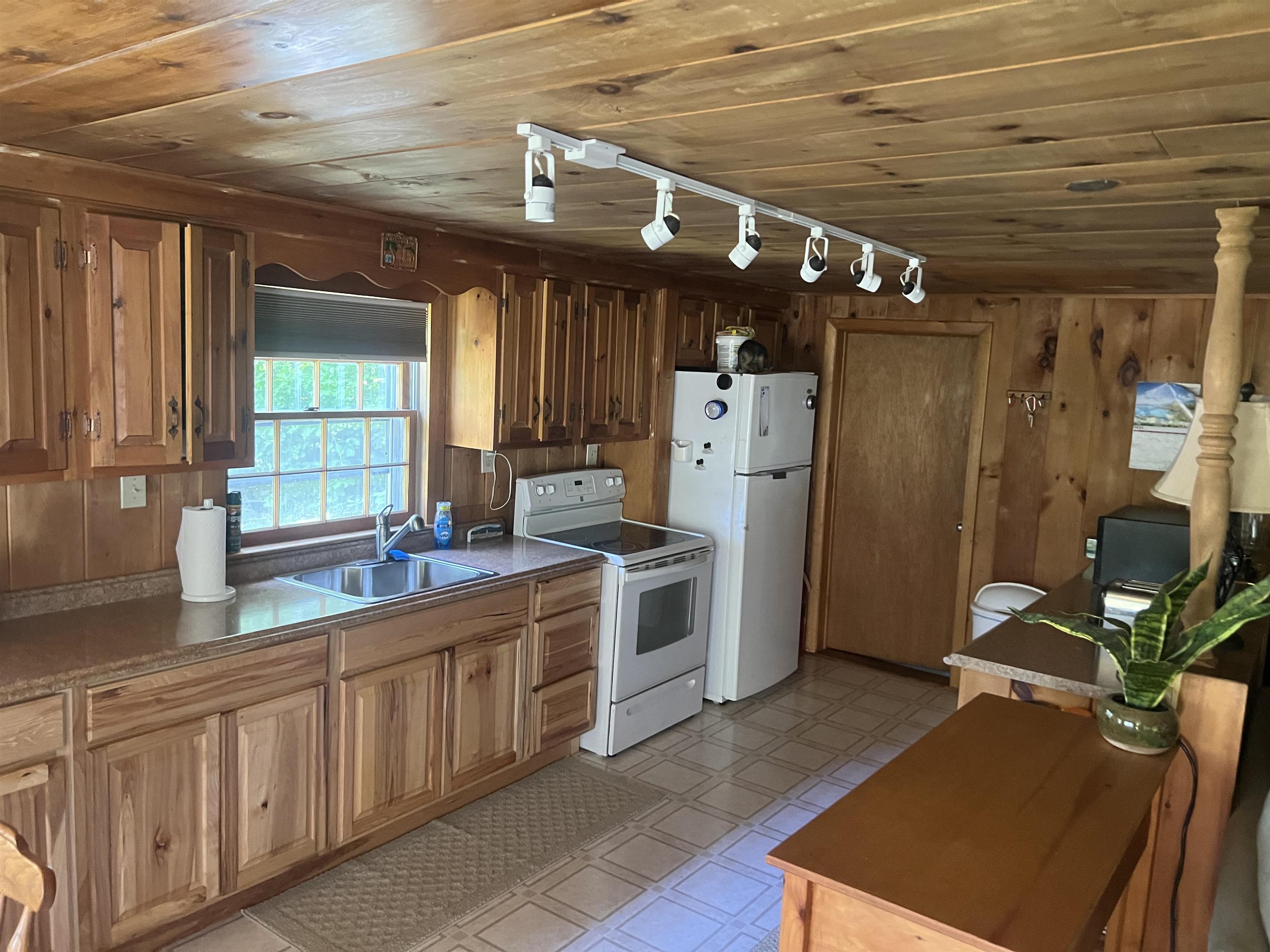 25 Mayhew Turnpike Hebron, NH 03241 - Photo 21 of 25
