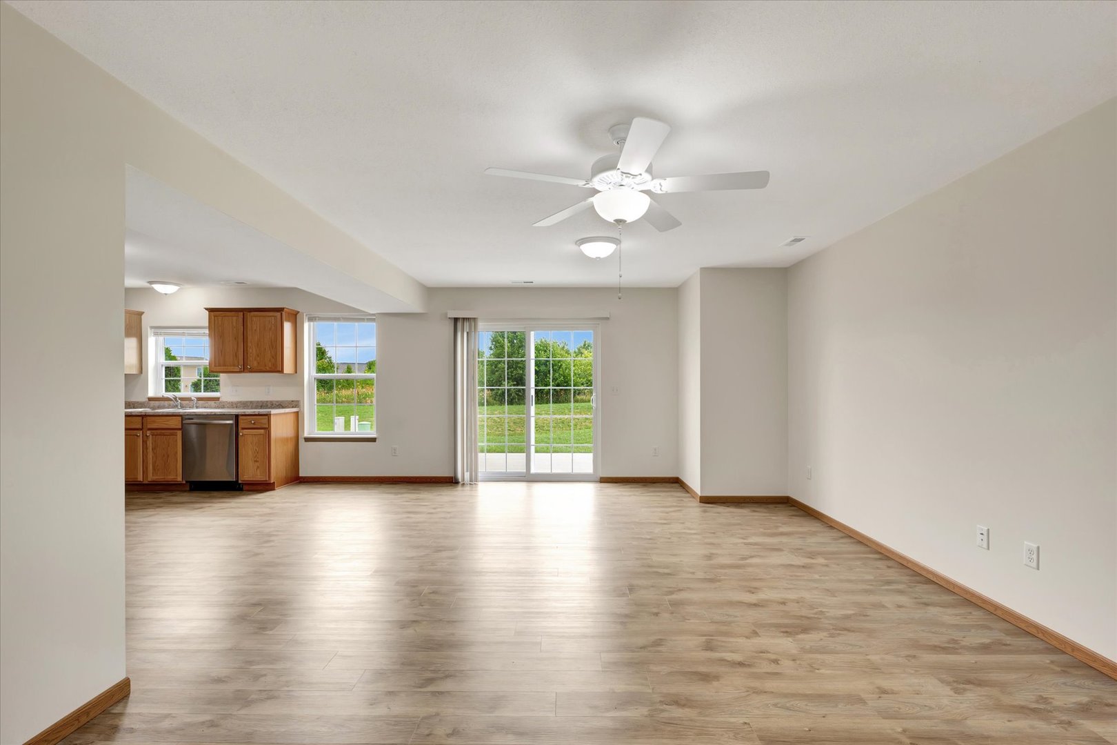 3315 Boulder Ridge Drive Champaign, IL 61822 - Photo 2 of 8 a view of a kitchen with furniture and a kitchen