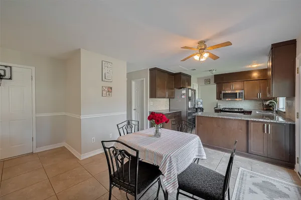 $2,399 | 3426 Hidden Creek Drive, Sugar Land, TX 77479