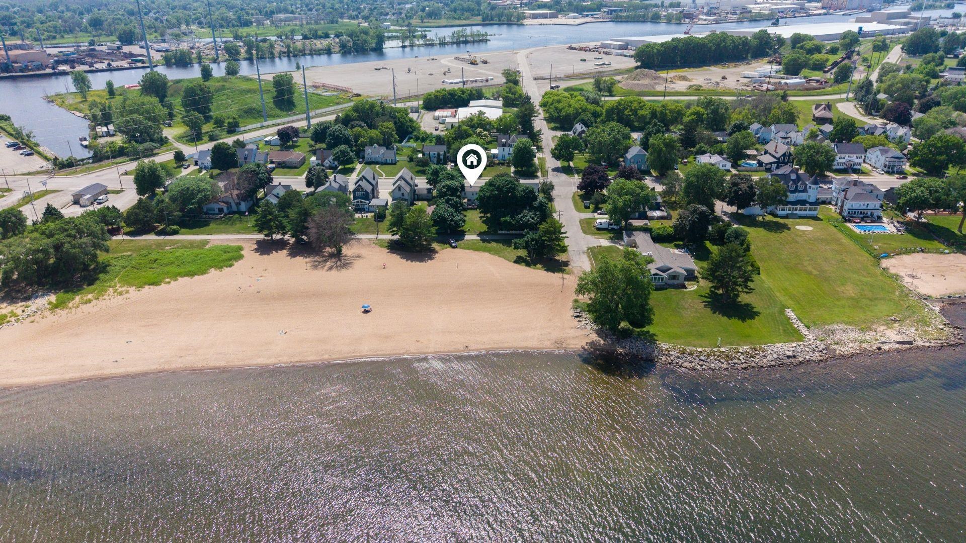 232 1st Street Menominee, MI 49858 - Photo 43 of 46