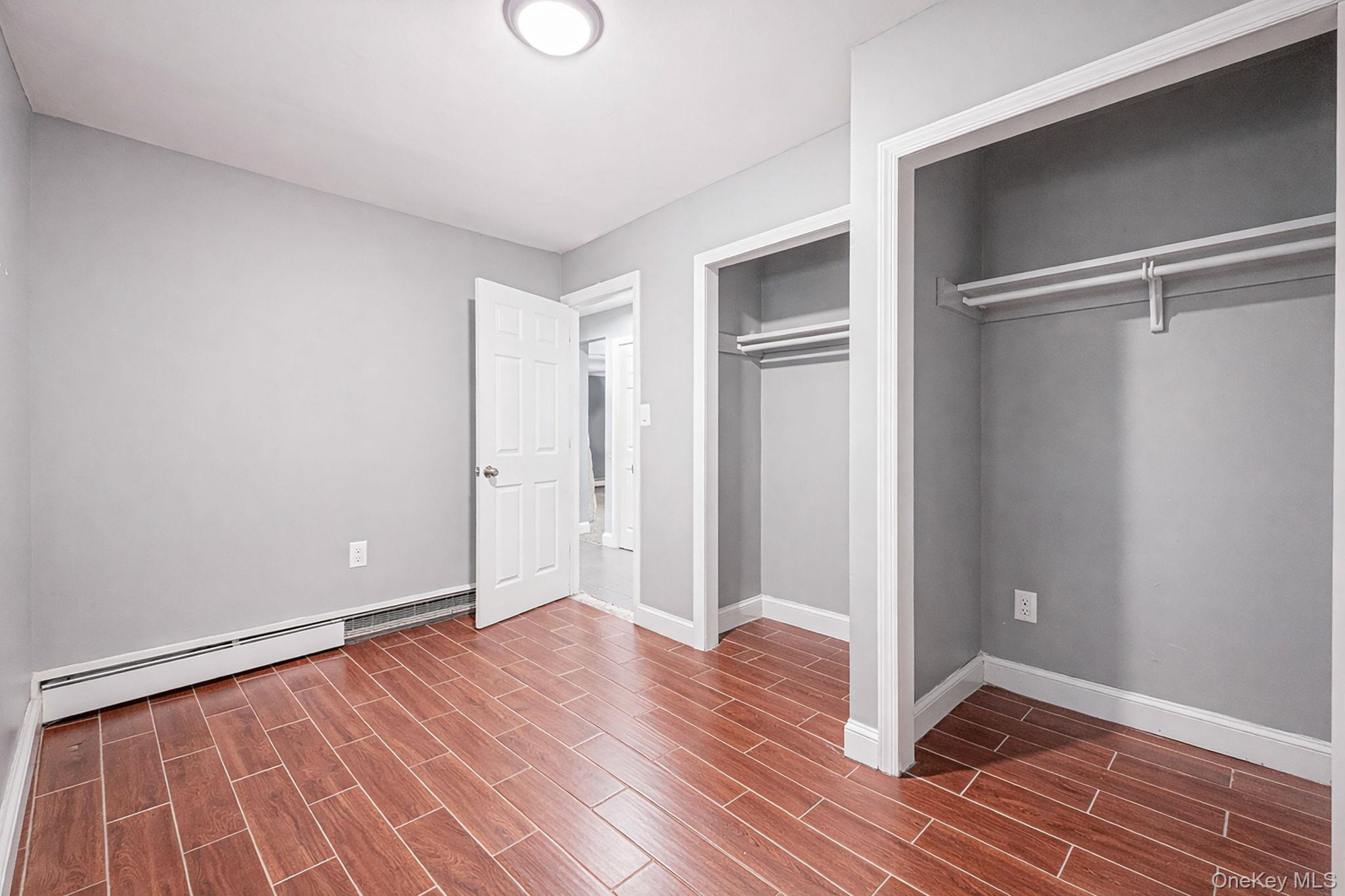 27 Mallard Road Levittown, NY 11756 - Photo 23 of 41