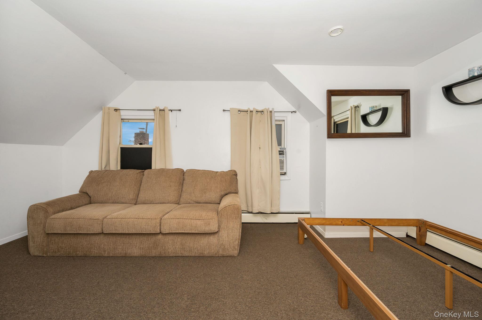 27 Mallard Road Levittown, NY 11756 - Photo 25 of 41