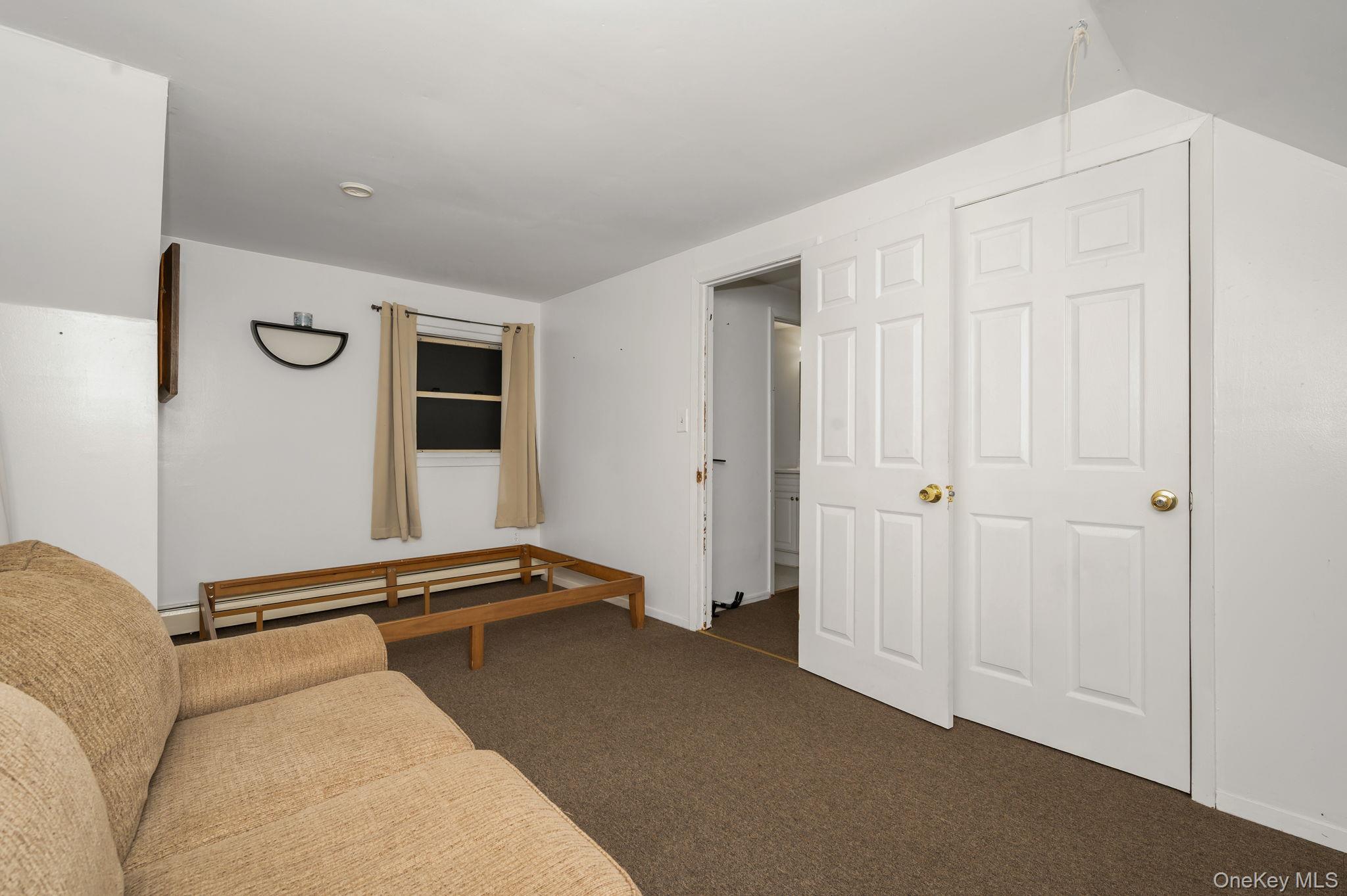 27 Mallard Road Levittown, NY 11756 - Photo 26 of 41