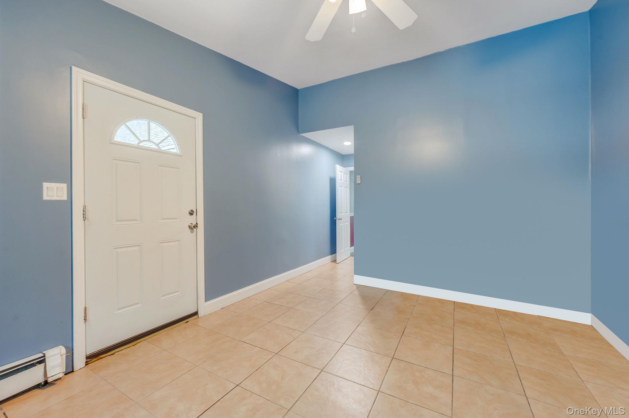 27 Mallard Road Levittown, NY 11756 - Photo 32 of 41