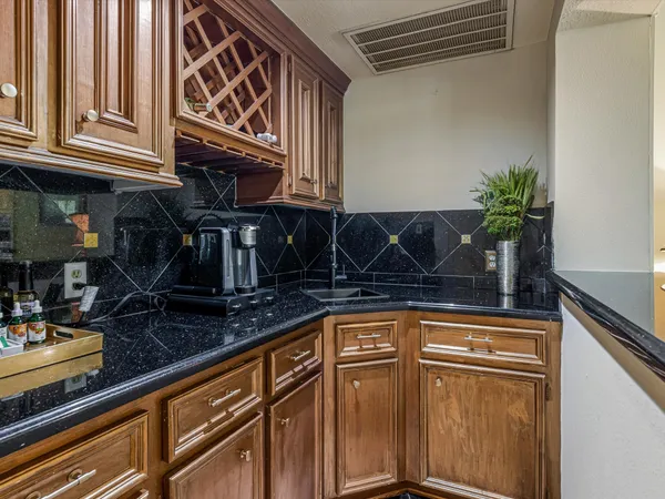 $699,900 | 7507 Naremore Drive, Spring, TX 77379