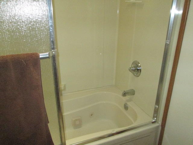 316 Rugby Road Fairfield Glade, TN 38558 - Photo 11 of 21 11 Master bath
