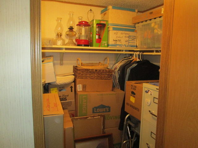 316 Rugby Road Fairfield Glade, TN 38558 - Photo 16 of 21 16 Walk in closet