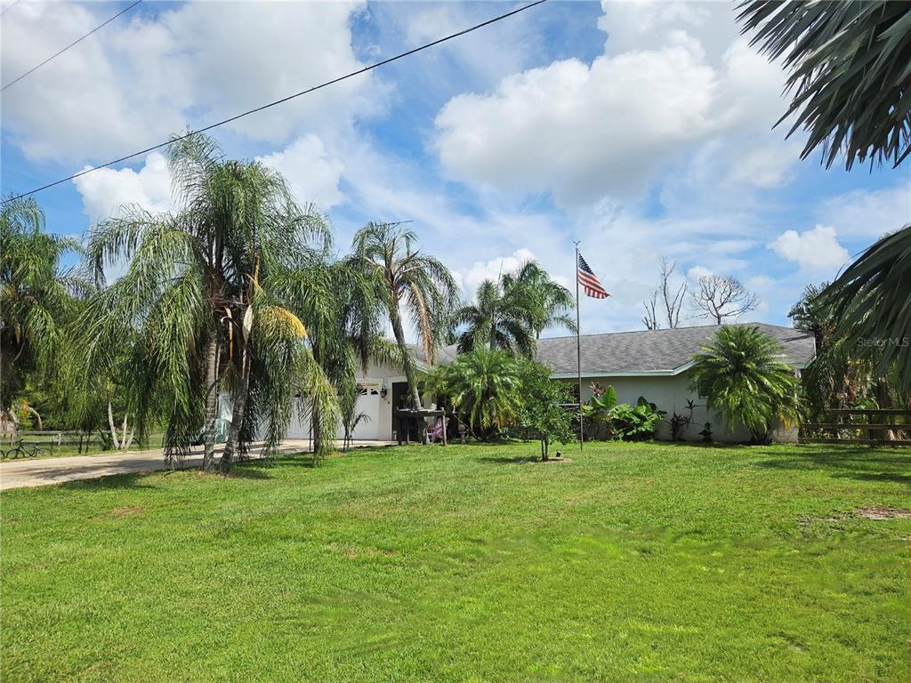 208 Limpkin Lane Frostproof, FL 33843 - Photo 2 of 60 a view of a volley ball court