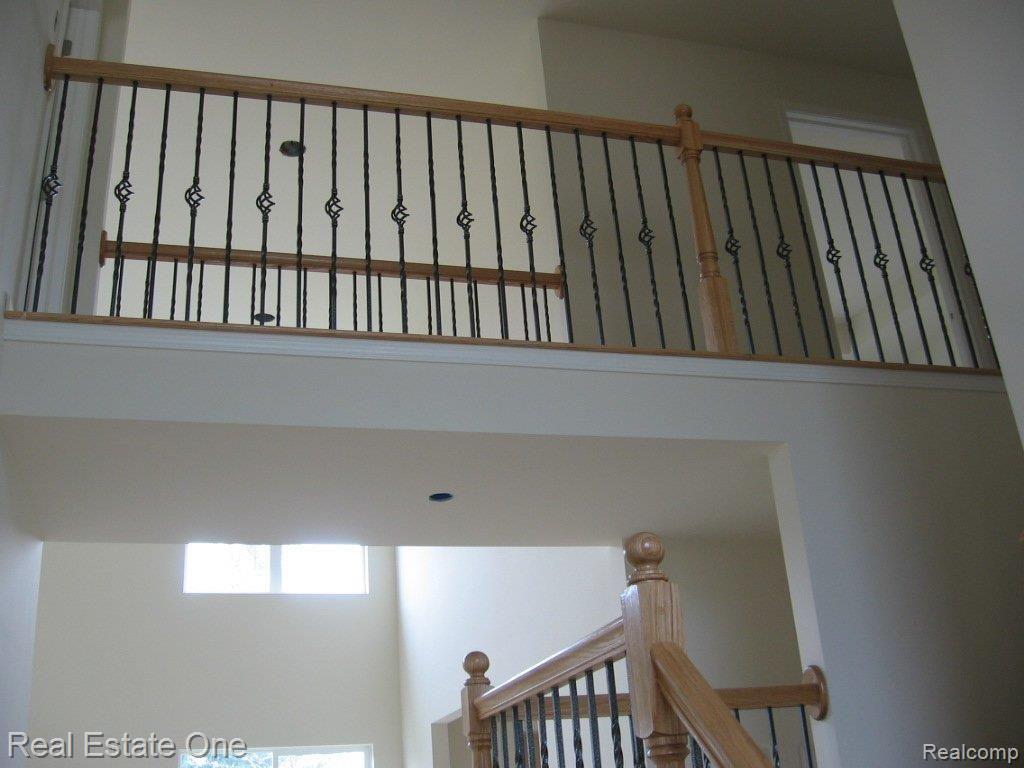 149 Spruce Lane Rochester, MI 48307 - Photo 3 of 13 3