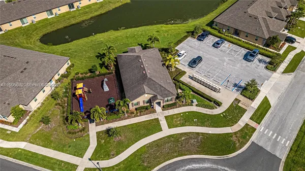 $2,400 | 5204 Jovial Court, Unit 5204, Fort Pierce, FL 34947