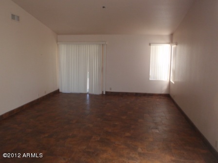 8519 West Ocotillo Road Glendale, AZ 85305 - Photo 9 of 10 8519 W Ocotillo Rd 9