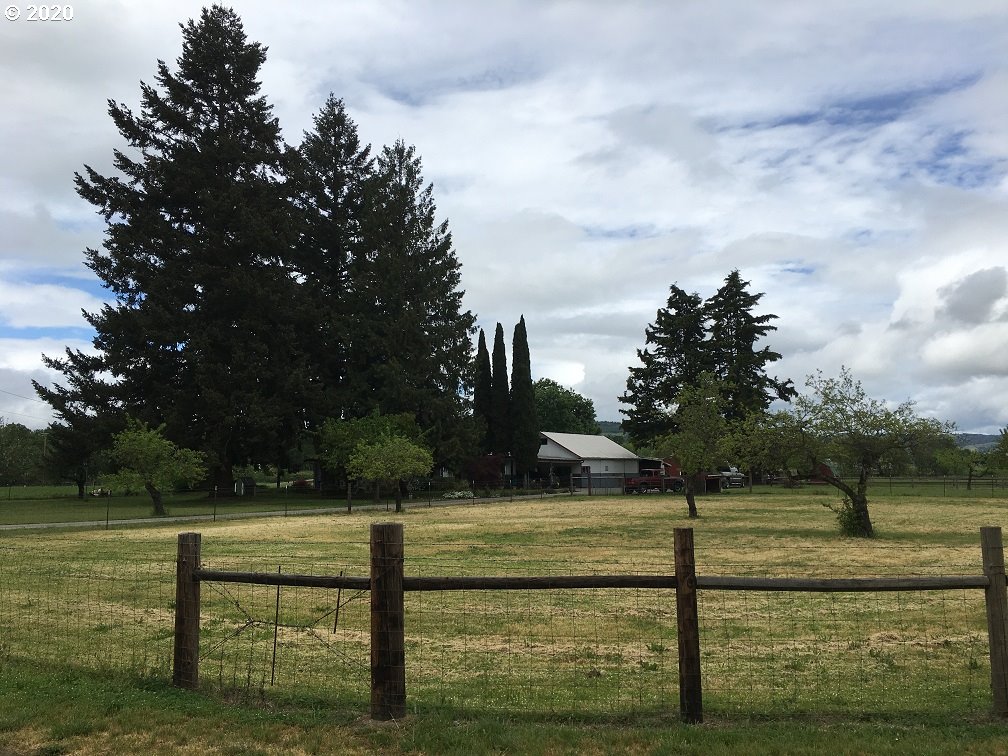480 Parkinson Road Winston, OR 97496 - Photo 1 of 13 Gallery Image 1