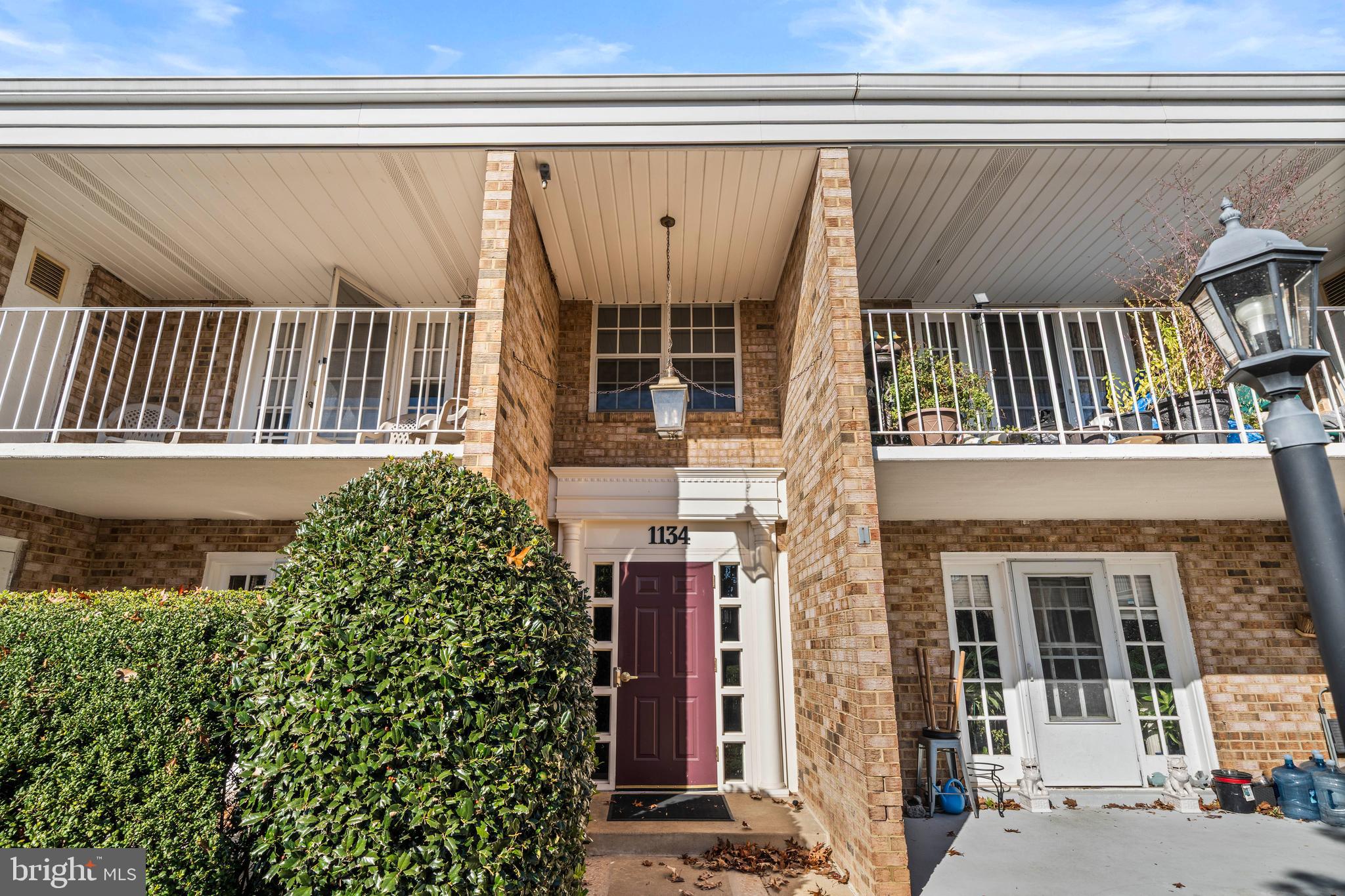 1134 South Washington Street, Unit T1 Falls Church, VA 22046 - Photo 4 of 34 a view of a house with a small window