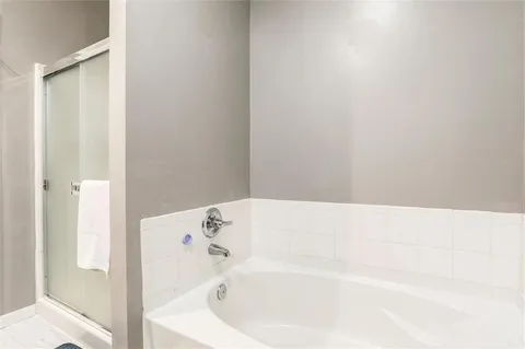 $314,900 | 22615 West 76th Terrace, Shawnee, KS 66227