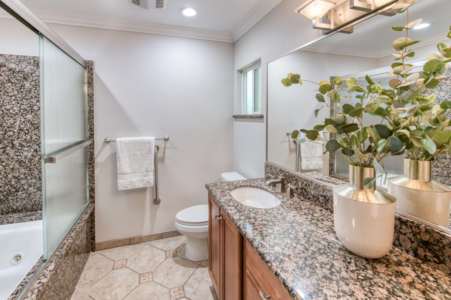 2510 West San Ramon Avenue Fresno, CA 93711 - Photo 45 of 77