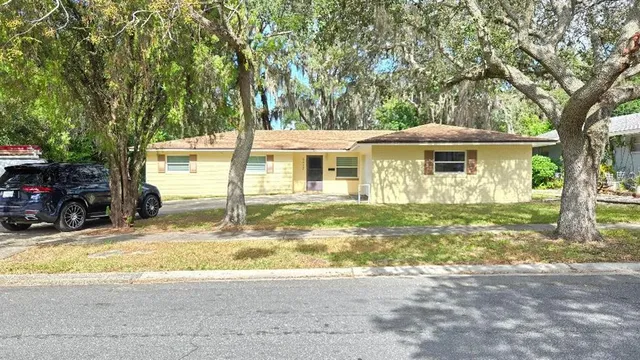 $2,000 | 6607 Merriewood Drive, Orlando, FL 32818
