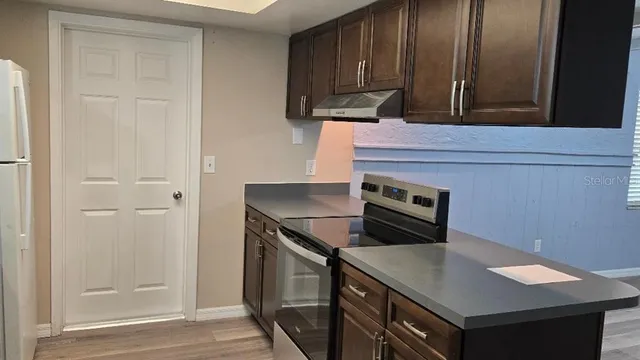 $2,000 | 6607 Merriewood Drive, Orlando, FL 32818