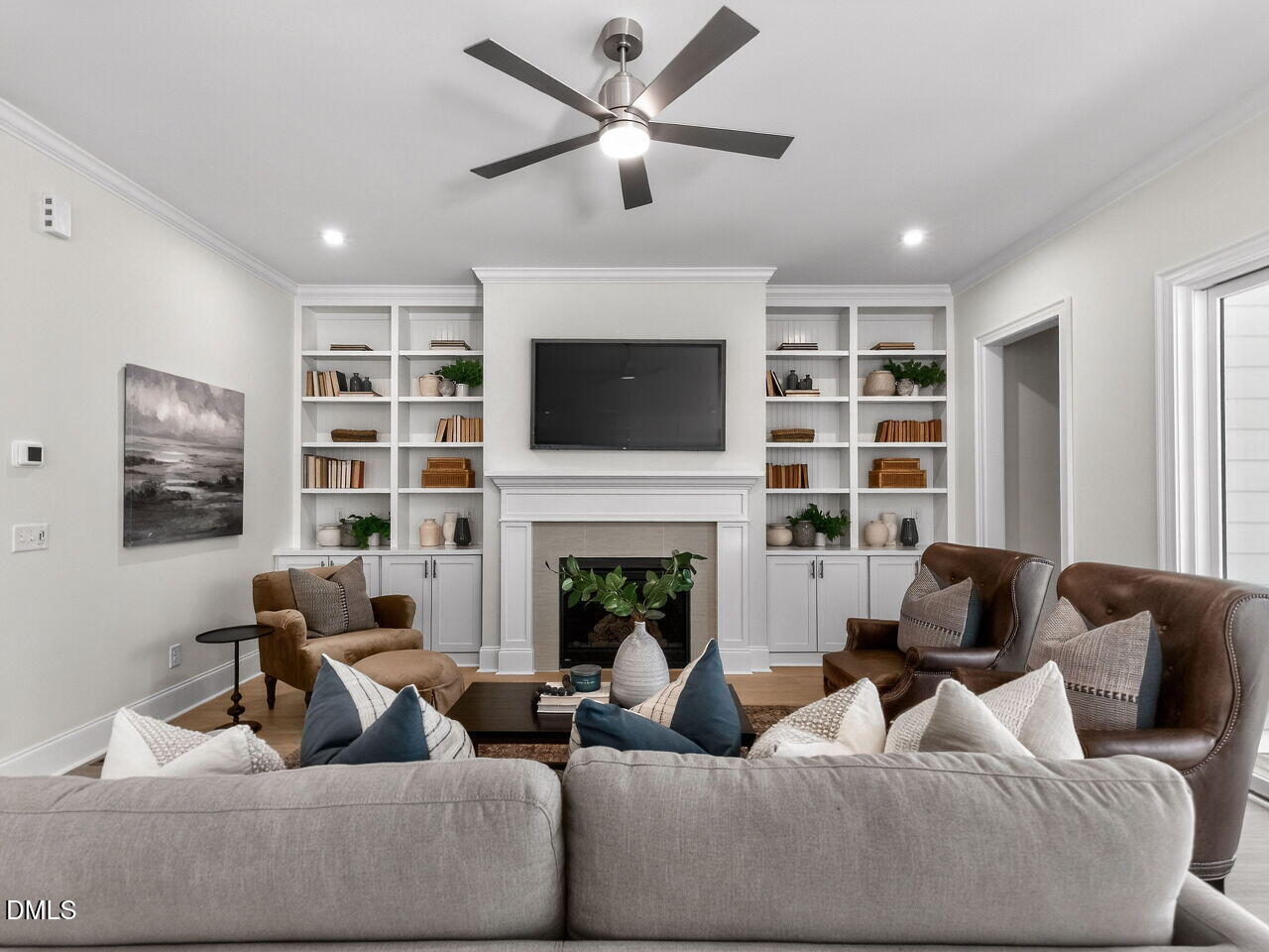 8912 Thompson Mill Road Wake Forest, NC 27587 - Photo 11 of 41 011-1280x960-family-room