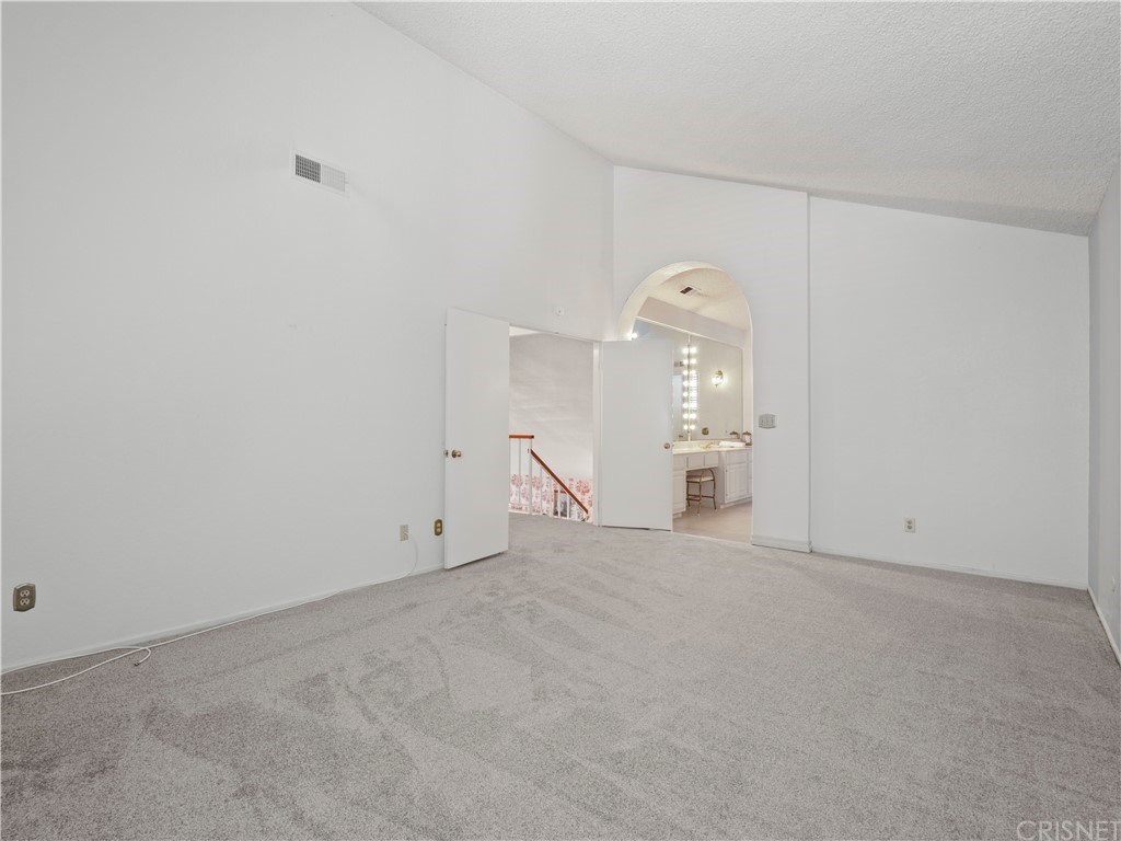 25656 Yucca Valley Road Valencia, CA 91355 - Photo 13 of 49 Large master bedroom