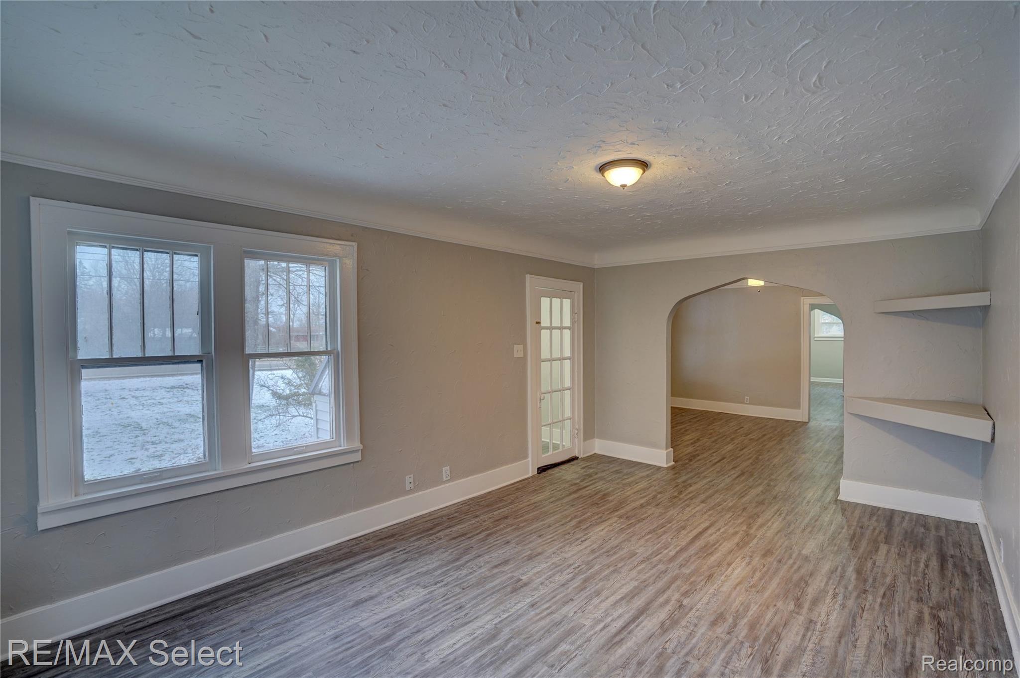 8085 Corunna Road Flint, MI 48532 - Photo 33 of 98 8085 Corunna Rd 033.jpg
