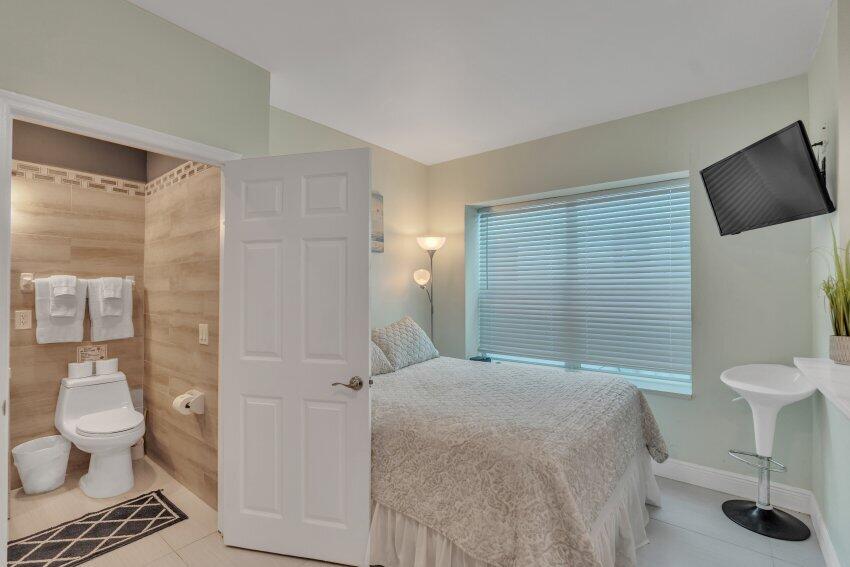 324 Indiana Street, Unit 3 Hollywood, FL 33019 - Photo 24 of 29 26a4af9847363dccc66b010ef819f258