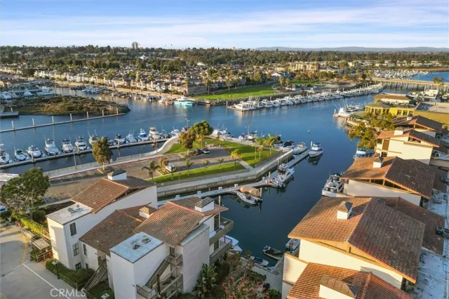 $679,900 | 6101 Marina Pacifica Drive South, Unit KEY 16, Long Beach, CA 90803