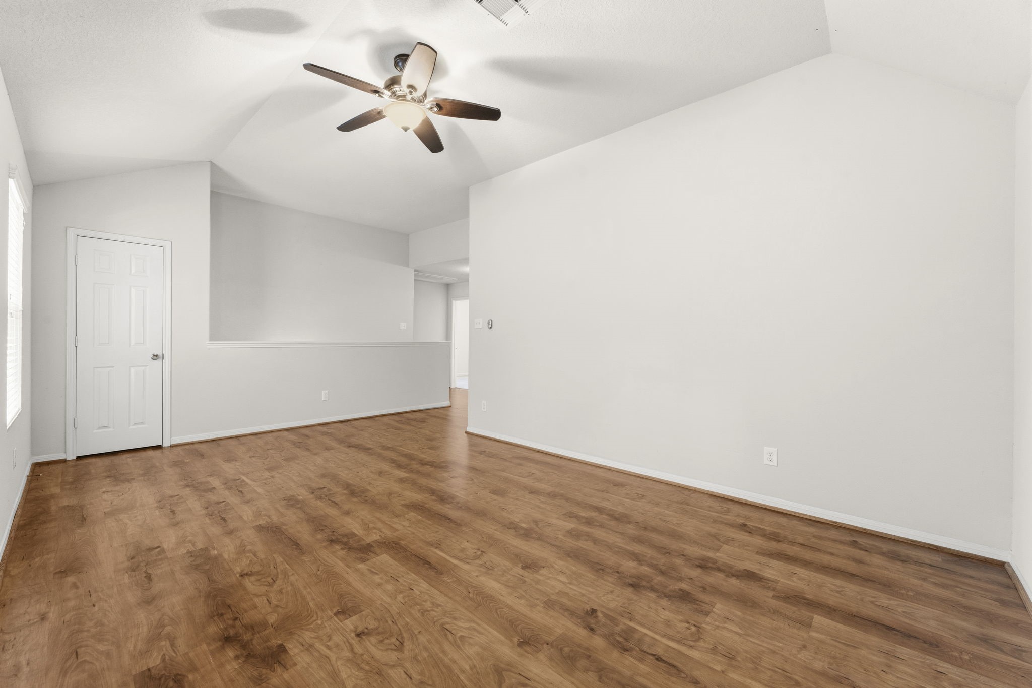 29526 Winton Wood Way Spring, TX 77386 - Photo 16 of 28 Upstairs large Gameroom