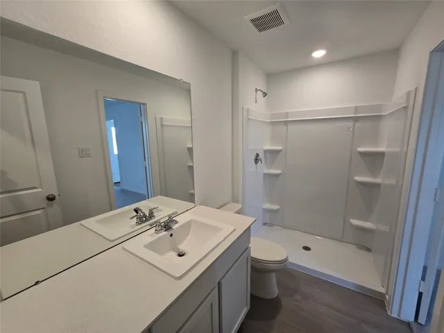 $200,000 | 6018 Sherman Lakes Drive, Humble, TX 77338