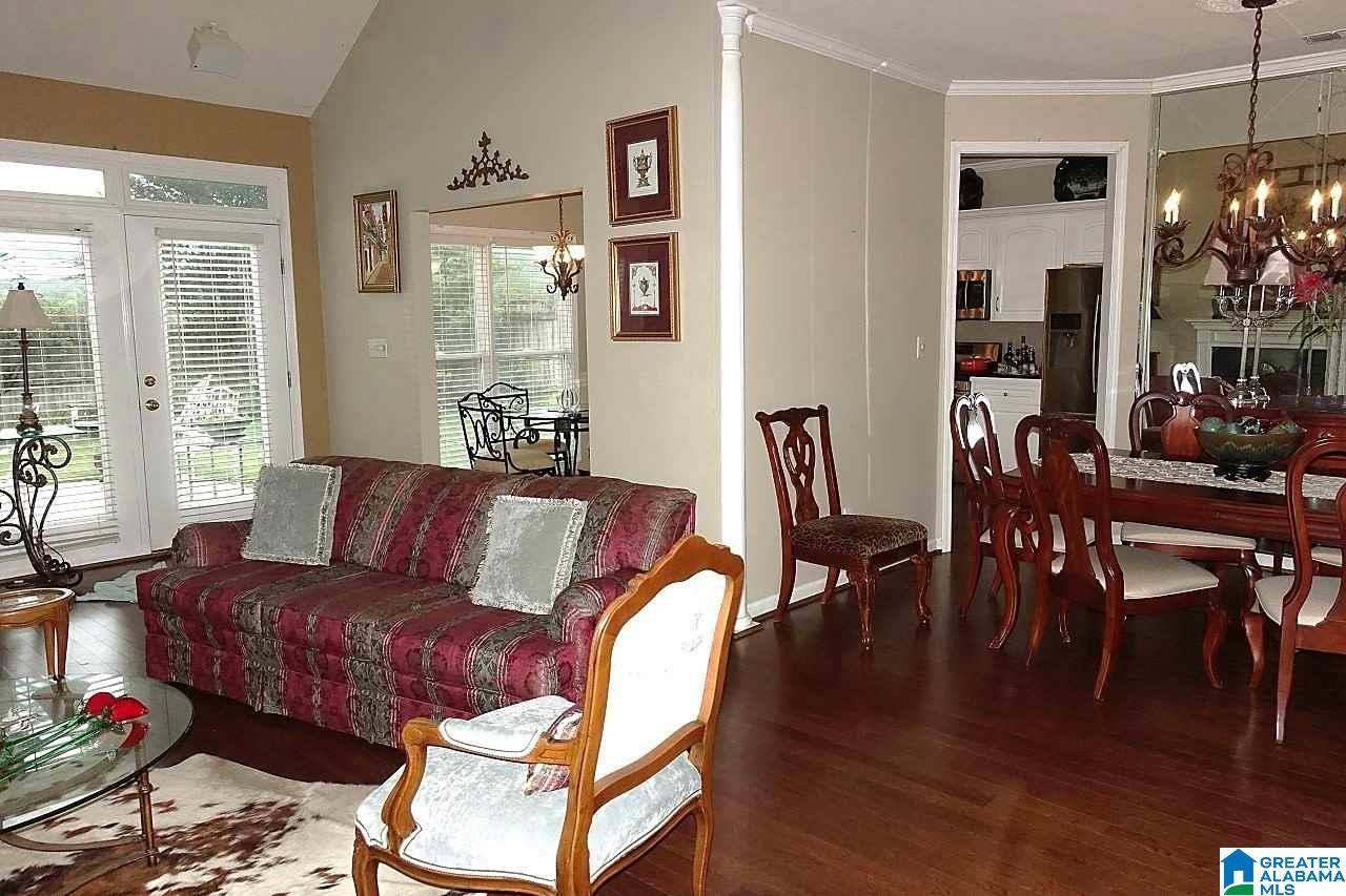 208 Beaver Crest Pelham, AL 35124 - Photo 4 of 25