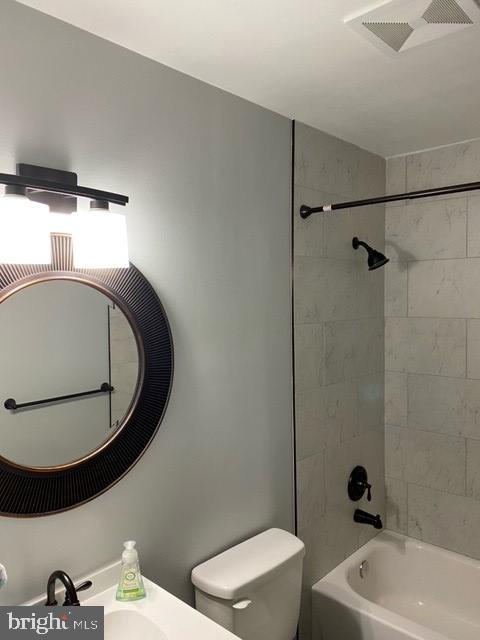 926 Fall Ridge Way Gambrills, MD 21054 - Photo 13 of 34 Main Floor Bathroom