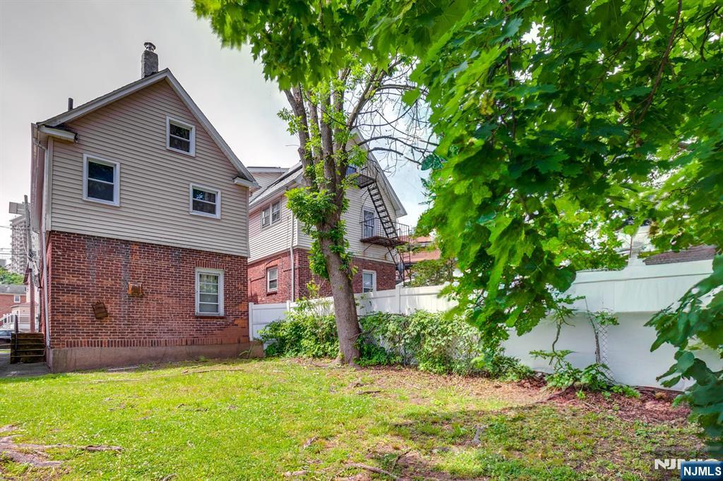 278 High Street Hackensack, NJ 07601 - Photo 15 of 16