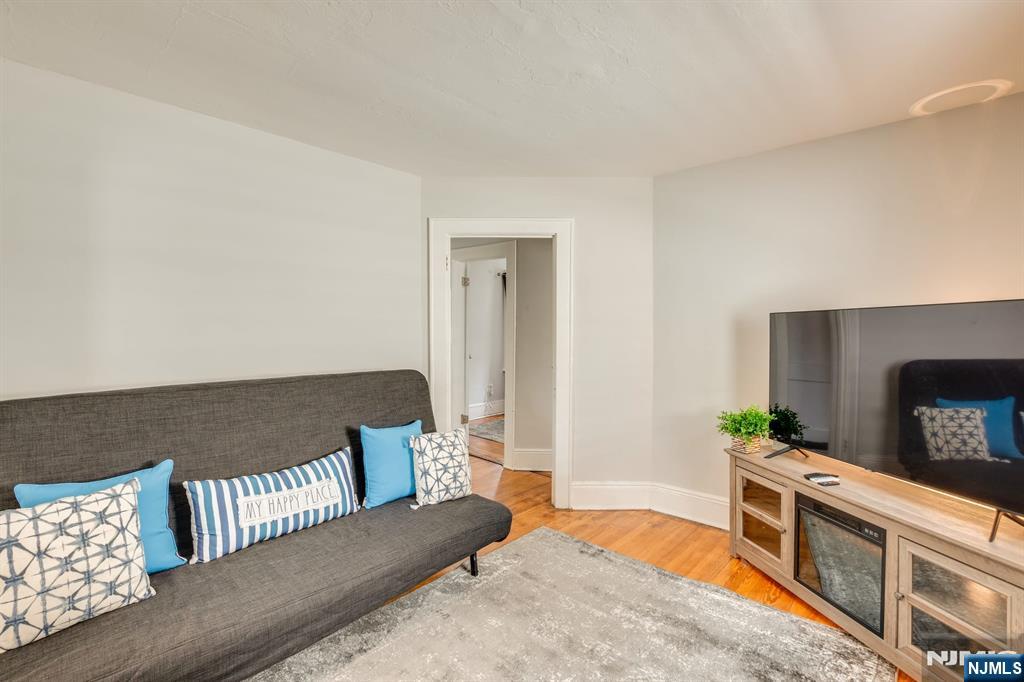 278 High Street Hackensack, NJ 07601 - Photo 5 of 16