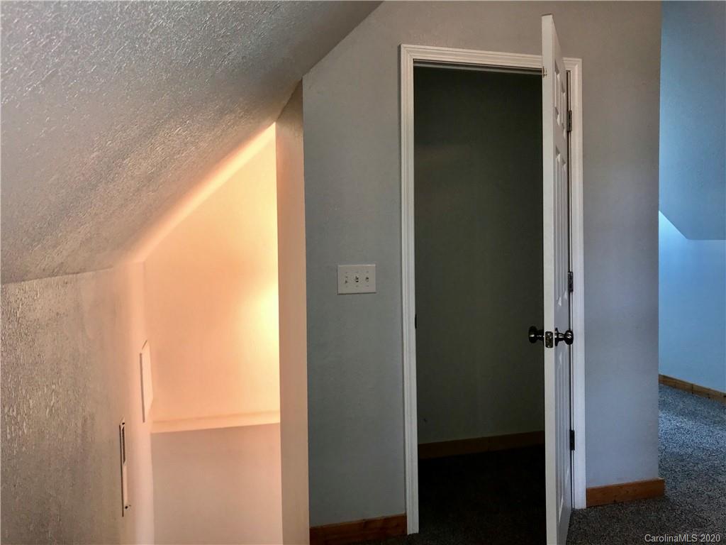 684 Holtzclaw Road Canton, NC 28716 - Photo 24 of 33 a view of a hallway