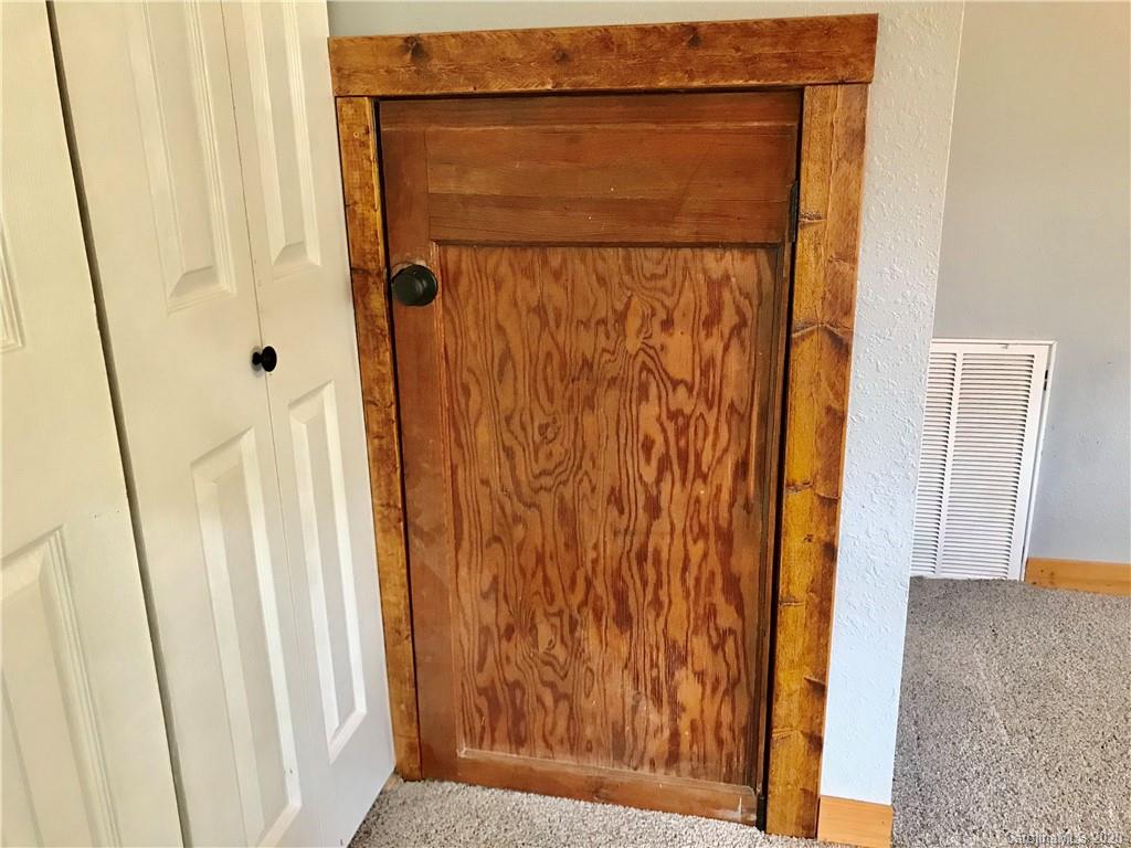 684 Holtzclaw Road Canton, NC 28716 - Photo 5 of 33 a view of a door