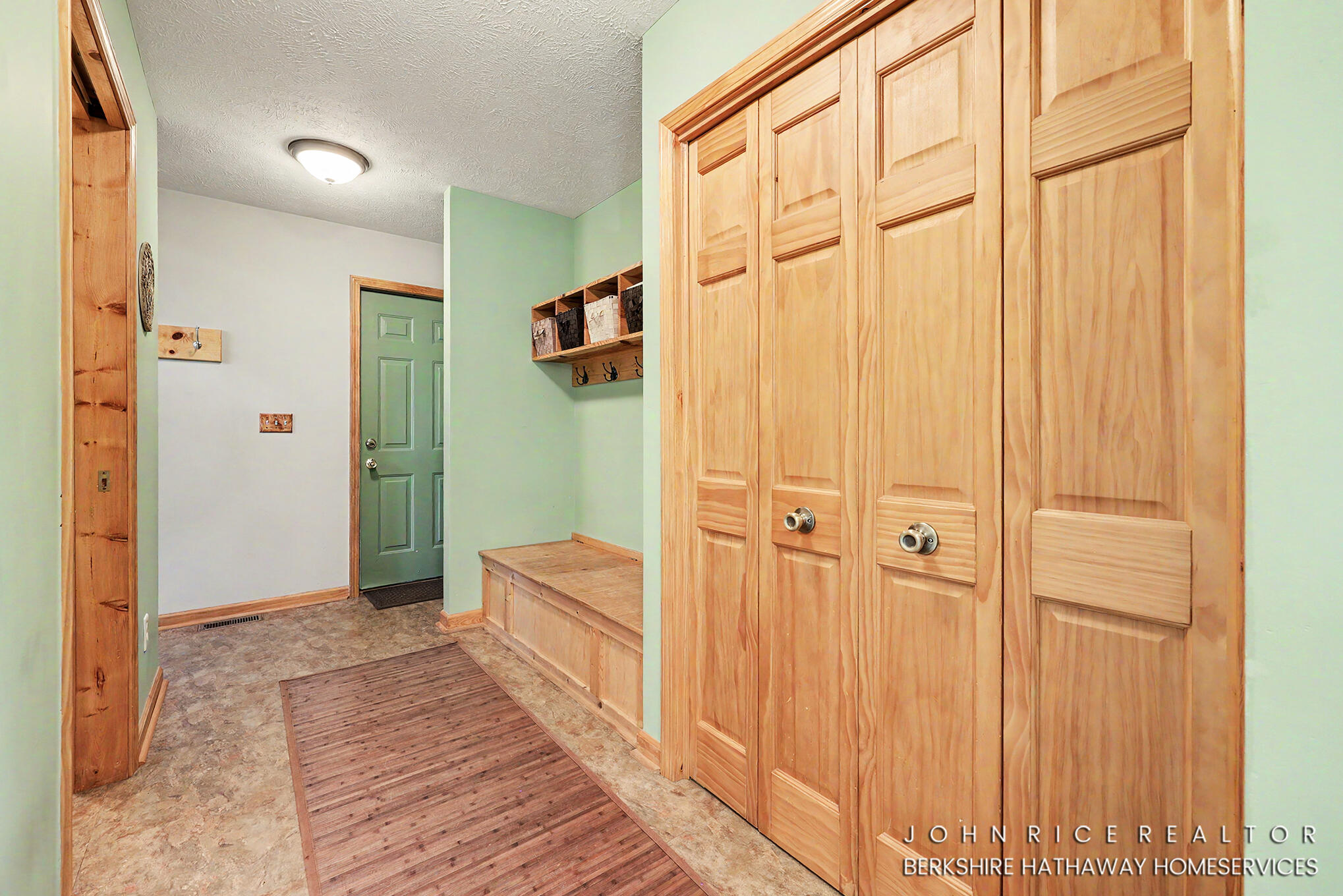 10690 Bennett Street Southeast Lowell, MI 49331 - Photo 18 of 41 090A3732