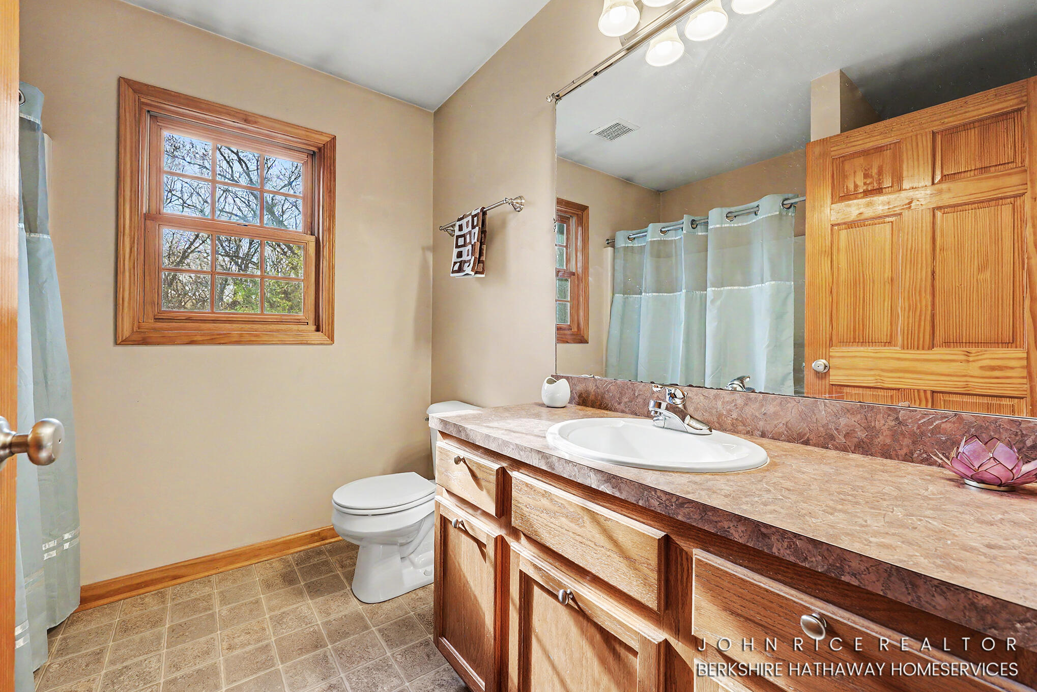 10690 Bennett Street Southeast Lowell, MI 49331 - Photo 26 of 41 090A3748