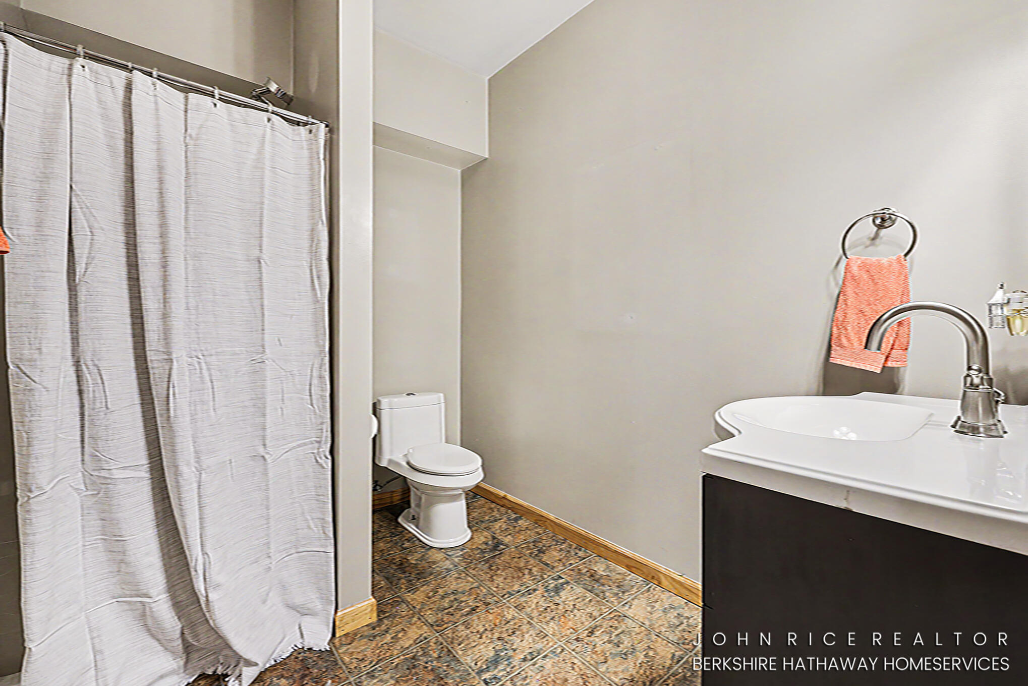 10690 Bennett Street Southeast Lowell, MI 49331 - Photo 33 of 41 090A3818