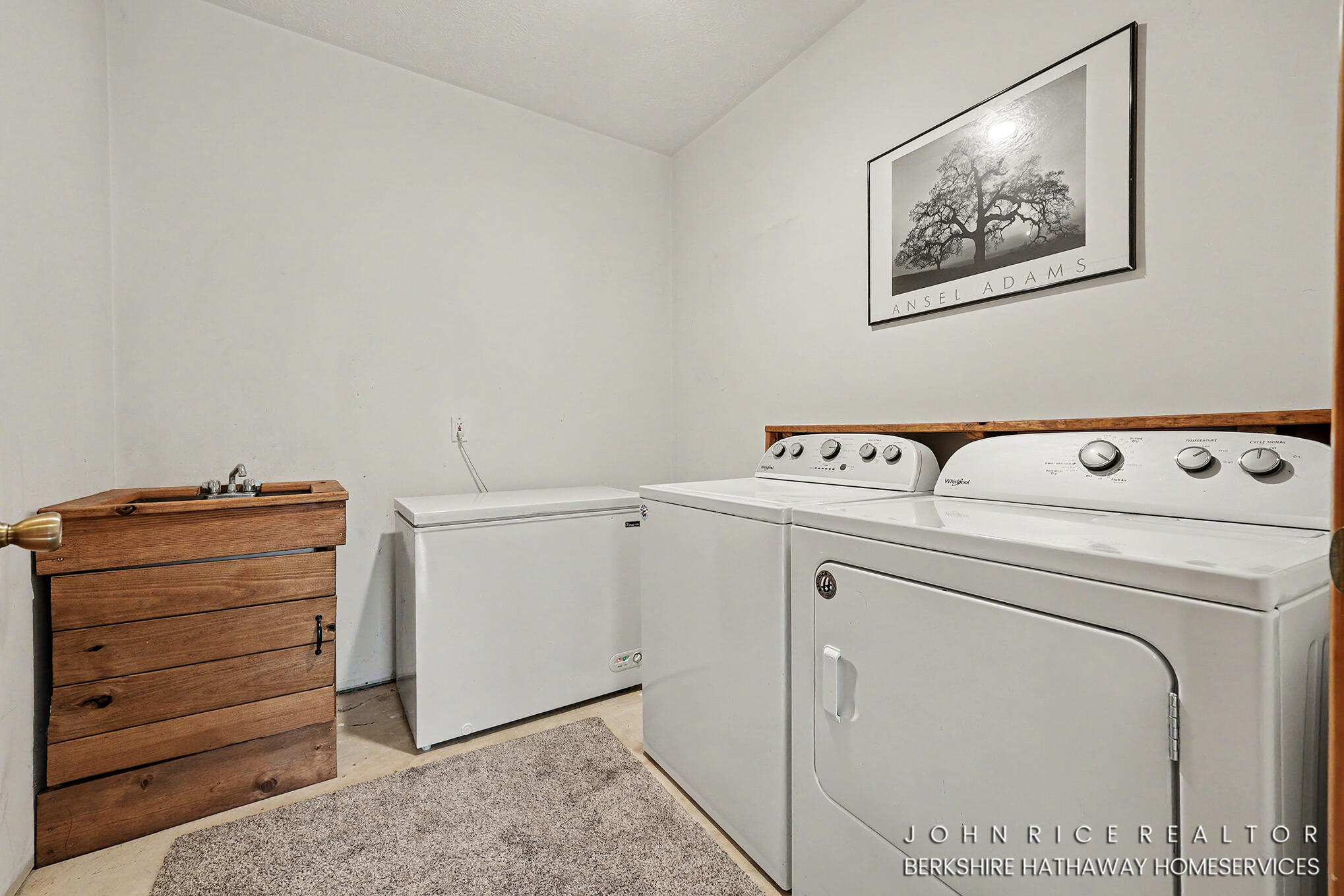 10690 Bennett Street Southeast Lowell, MI 49331 - Photo 34 of 41 090A3802